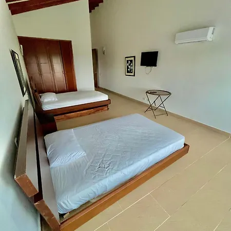 Casa Del Mar
