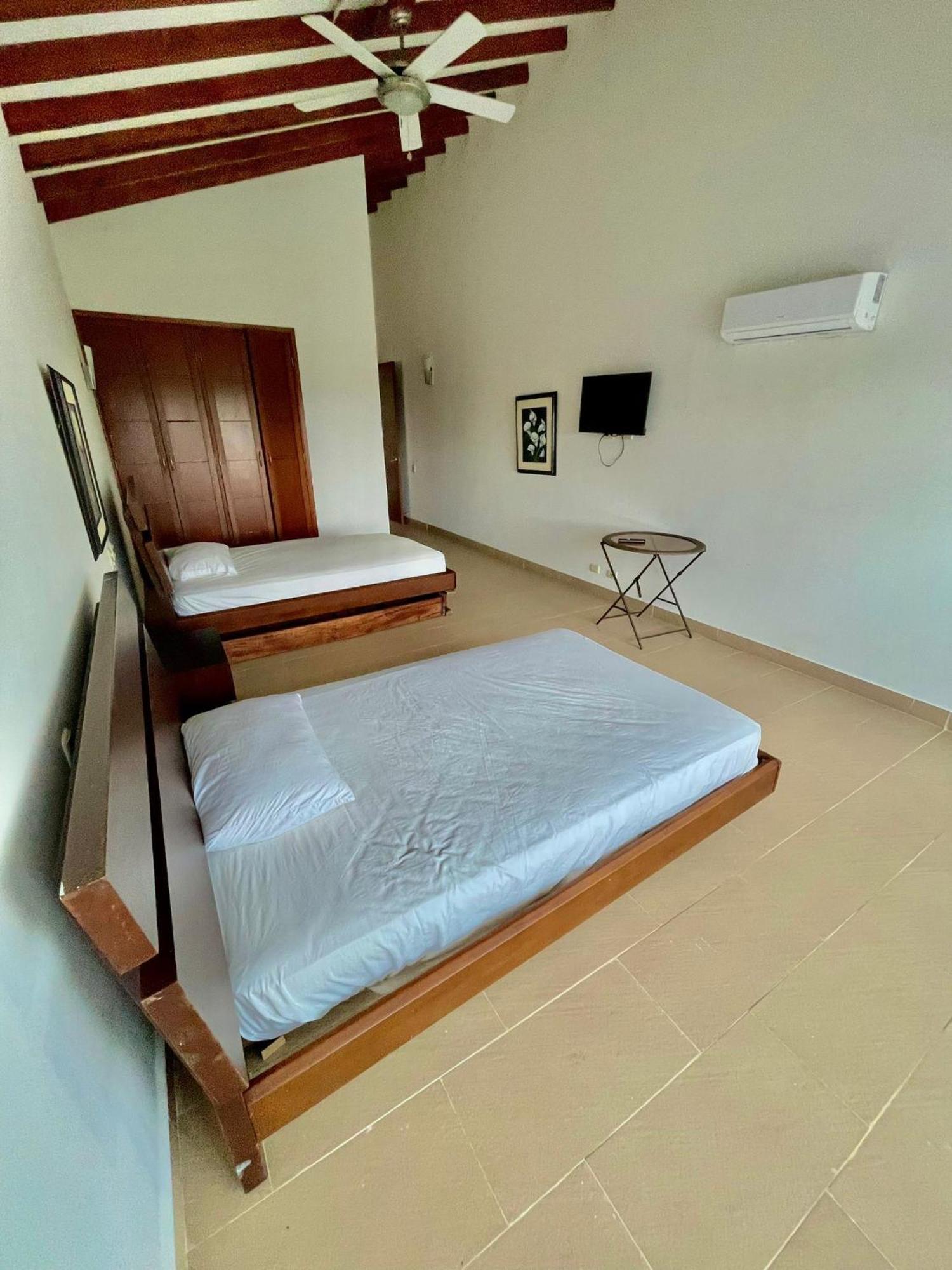 Casa Del Mar